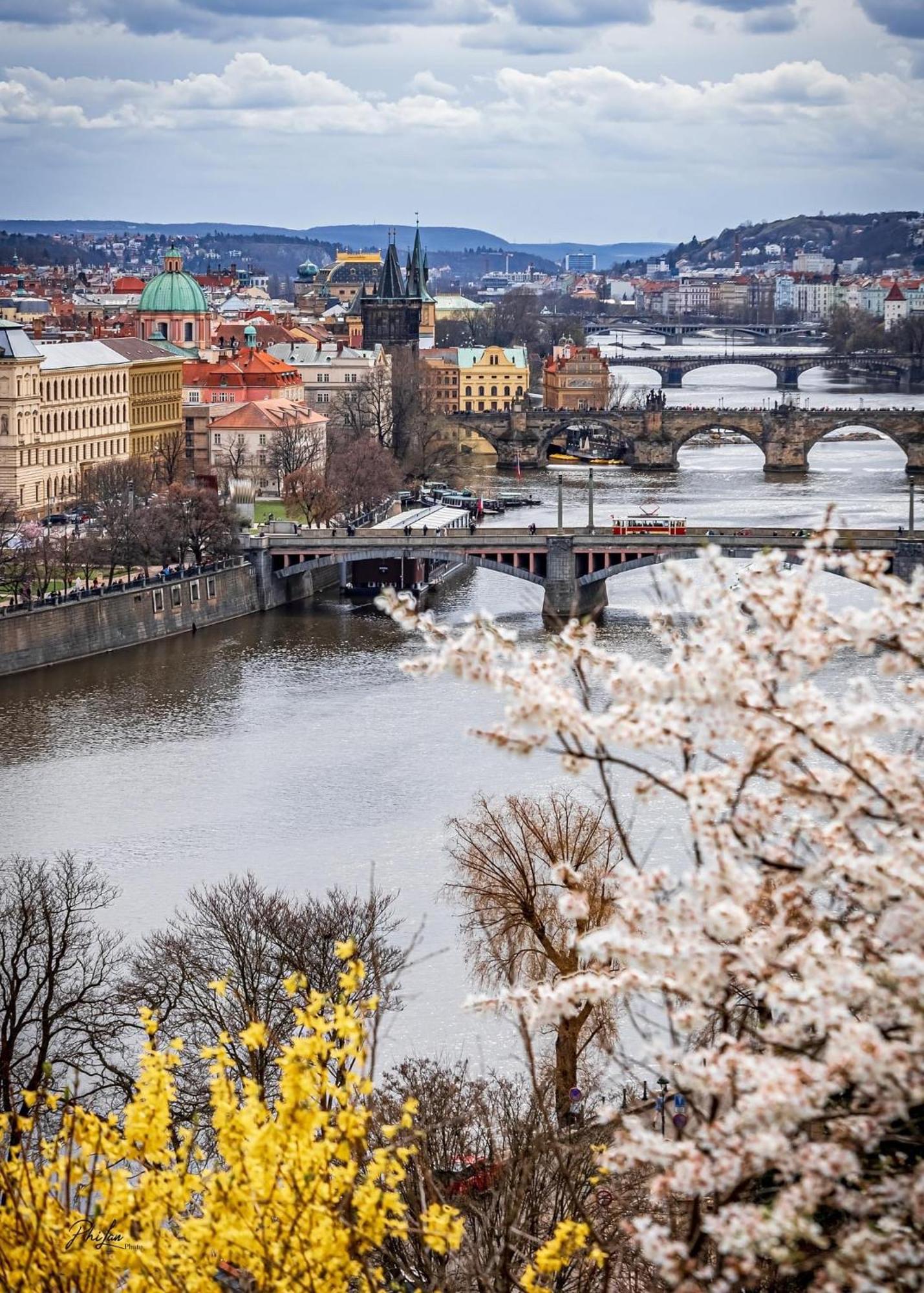 Hotel Karlin Prag Exterior foto