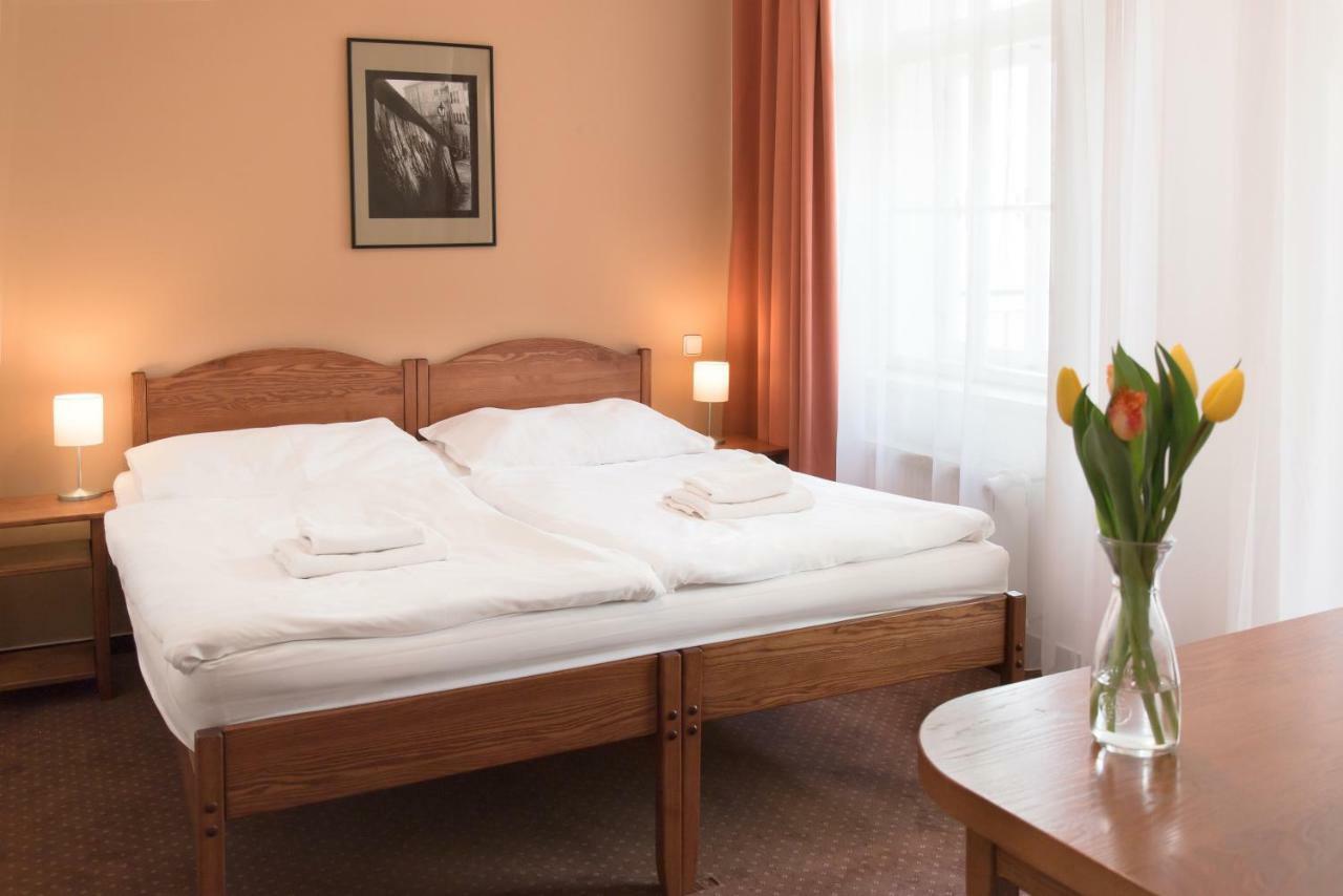 Hotel Karlin Prag Exterior foto